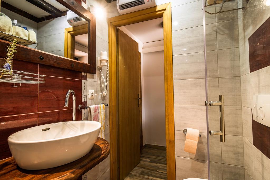Rustic Istrian House Varesco Krnica Exterior photo